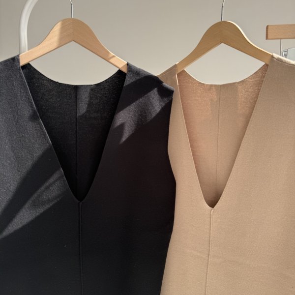 画像2: 【2/17 LIVEご紹介アイテム】深Vベスト+ワイドパンツSETUP (2)