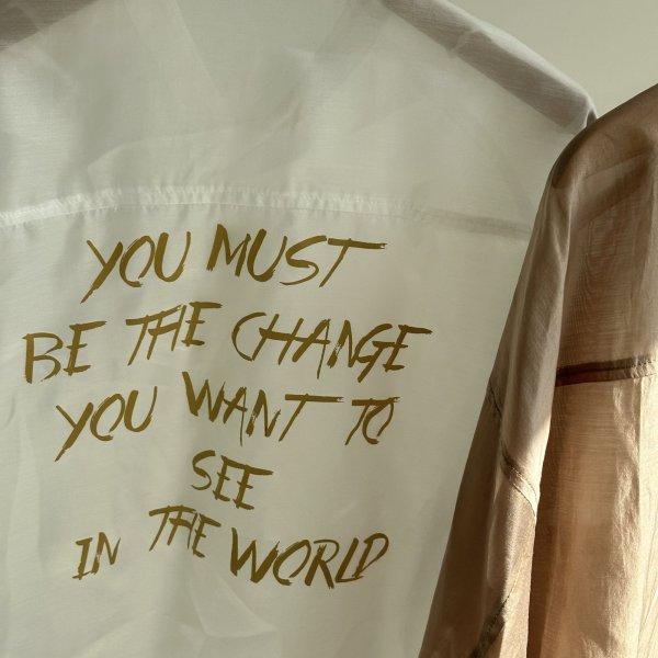 画像6: ●殴り書きバックロゴがオシャレ!!!【3/26 LIVEご紹介アイテム】●バックロゴシアーシャツ (6)