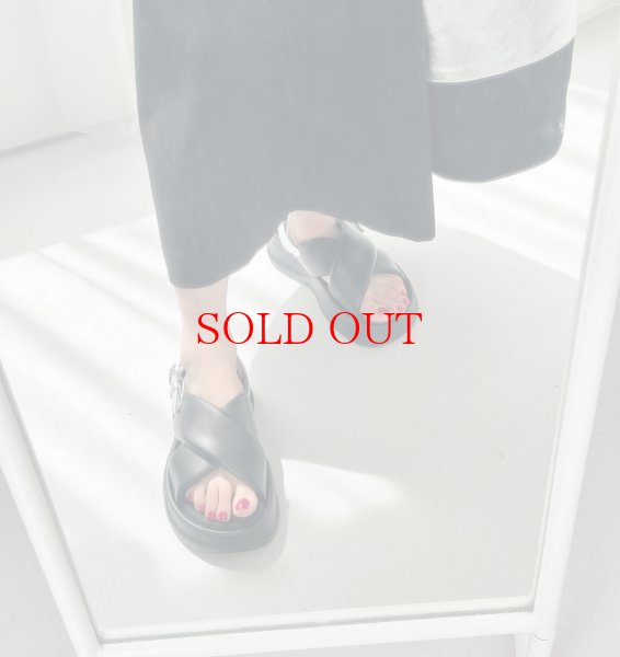 画像8: ●【2/4 LIVEアイテム】まるで雲の上!?サンダル（予約/4） (8)