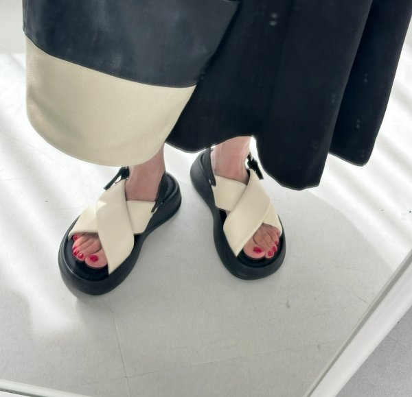 画像9: ●ご予約5倍ポイント【2/4 LIVEアイテム】まるで雲の上!?サンダル（予約/4） (9)