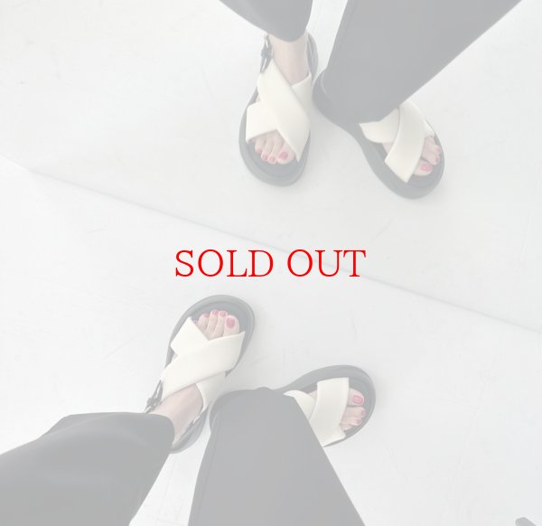 画像4: ●【2/4 LIVEアイテム】まるで雲の上!?サンダル（予約/4） (4)