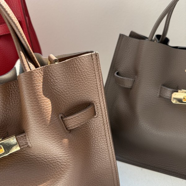 画像2: ◆セレモニーにもオススメ【LIVEご紹介アイテム】●本革トートバッグ(ショルダー付) (2)