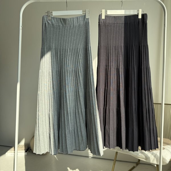 画像1: ●生産枠限り●期間限定掲載●【7/8ご紹介アイテム】ニットプリーツスカート「2WAYニットブルゾンとセットアップ可能」＜予約/8-9＞ (1)