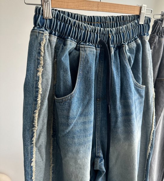画像2: ●SALE●ゆるっとルーズシルエットが可愛い【LIVEご紹介アイテム】●サイドフリンジルーズデニム (2)