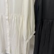 画像3: ●生産枠限り●晩夏〜秋に使える展示会シリーズ●【7/28 LIVEご紹介アイテム】形状記憶素材!羽織にも使えるレイヤードトップス (3)
