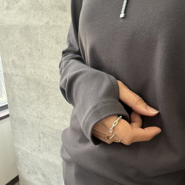 画像2: 過去1ロンTシリーズ●【10/23 LIVEご紹介アイテム】冬の必須アイテム●伸びーる裏起毛トップス●過去1ロンT●お餅ロンT【インナー使い出来る指穴付きスリムタイプ】（予約/11-12） (2)