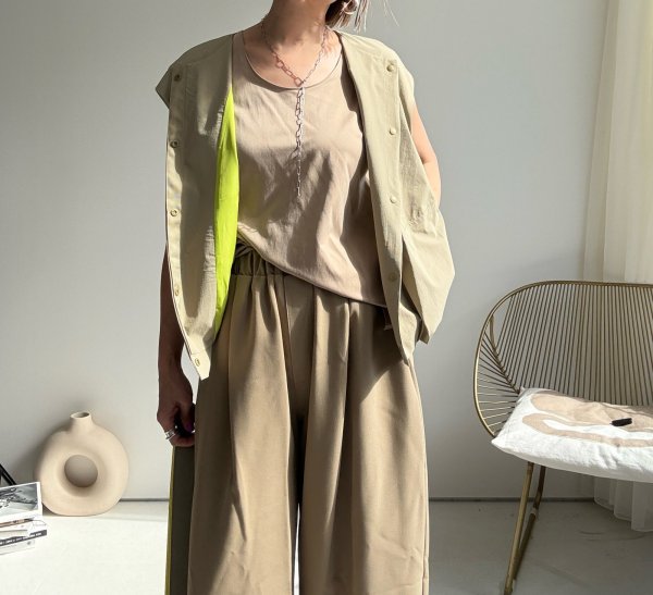 画像1: ●裏配色が可愛い!!【9/23 LIVEご紹介アイテム】裏配色コクーンベスト (1)