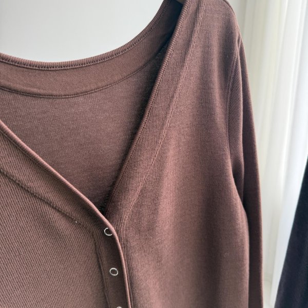 画像4: ●前後着用可能【10/2 LIVEご紹介アイテム】2WAYロングカーデワンピ (4)