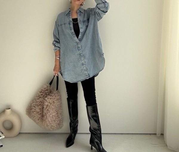 画像3: ●珍しいロング丈でレギンスやスキニー合わせにも◎【10/14 LIVEアイテム】テンセルデニムロングシャツ (3)