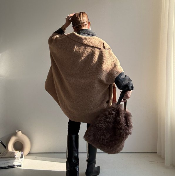 画像3: ●リバーシブル!!【10/23 LIVEアイテム】リバーシブルボアポンチョコート (3)