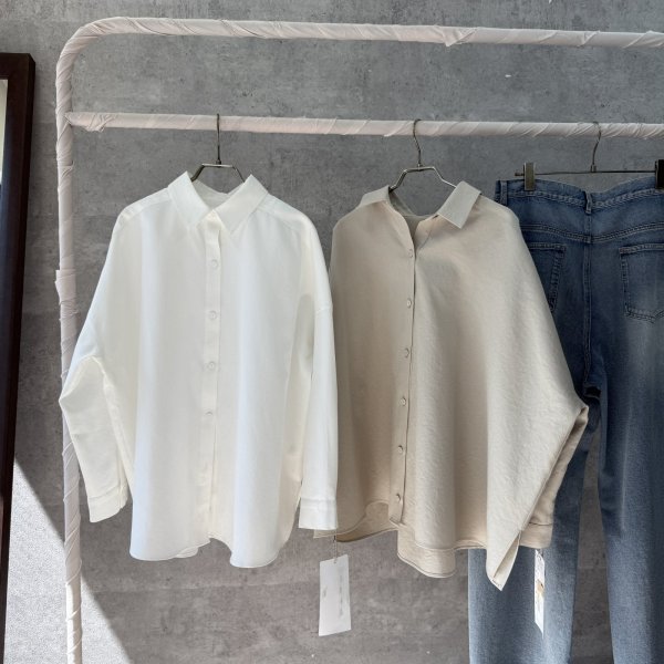 画像2: ●期間限定●ご予約10倍ポイント対象●【10/27 LIVEアイテム】オーバーシルエットフレアシャツ(予約/2) (2)