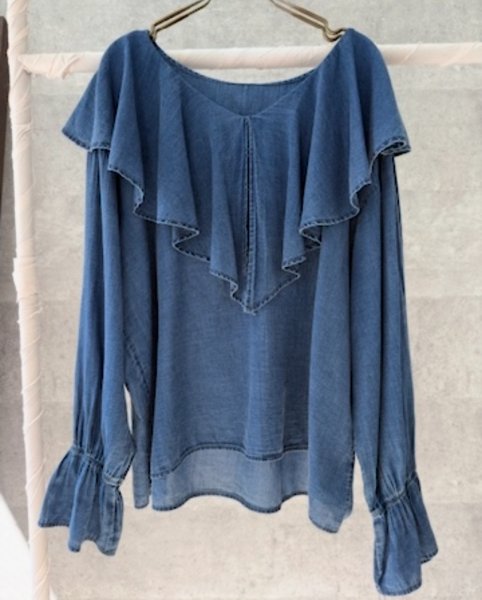 画像1: ●期間限定●ご予約10倍ポイント対象●【10/27 LIVEアイテム】シアーデニムラッフルブラウス(予約/2) (1)