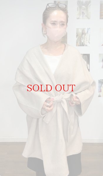 画像4: ●メーカー在庫限り●半額!!SALE●30日まで●【11/28 LIVEアイテム】最高に可愛い!!Bigショール＆フードW使いコート（エクリュ） (4)