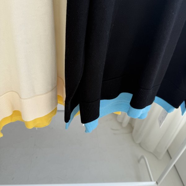 画像5: ●年末年始限定SALE●【12/28 LIVEアイテム】●配色デザインVネックニット（メーカー確認後確保） (5)