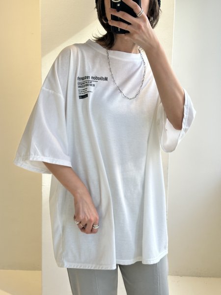 画像2: ●期間限定/ご予約5倍ポイント●【1/19 ayane】バックロゴTシャツ（予約/4-5） (2)