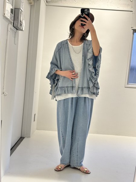 画像4: ●期間限定/ご予約10倍ポイント●【1/19 ayane】テンセルデニムフリルポンチョ（予約/4-5） (4)