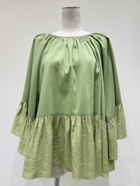 画像5: ●期間限定/ご予約10倍ポイント●【1/23 CYAN TOKYO】ギャザーフレアオーバーブラウス（予約/4-5） (5)