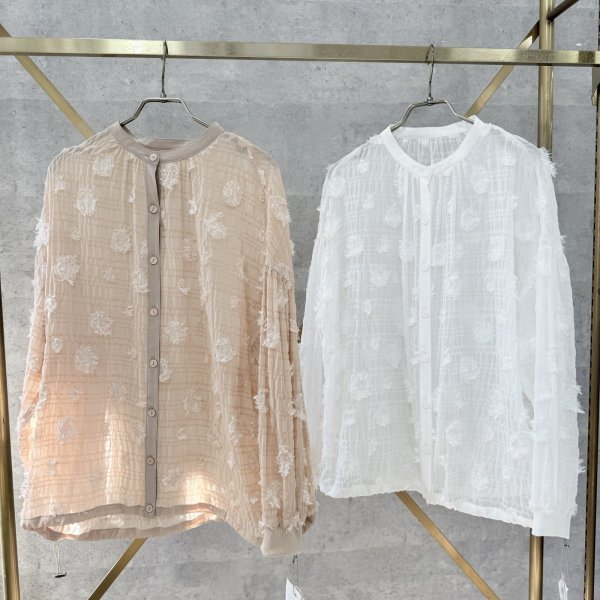 画像1: ●残り僅か●生産枠限り●【2/2 LIVEアイテム】●ドットジャガードブラウス（メーカー確認後確保）（予約/2-3） (1)