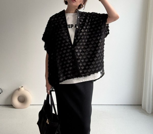 画像7: ●ご予約5倍ポイント対象●生産枠限り●【3/7 LIVEアイテム】●シアージャガードタックスリーブブラウス（メーカー確認後確保）（予約/5月） (7)