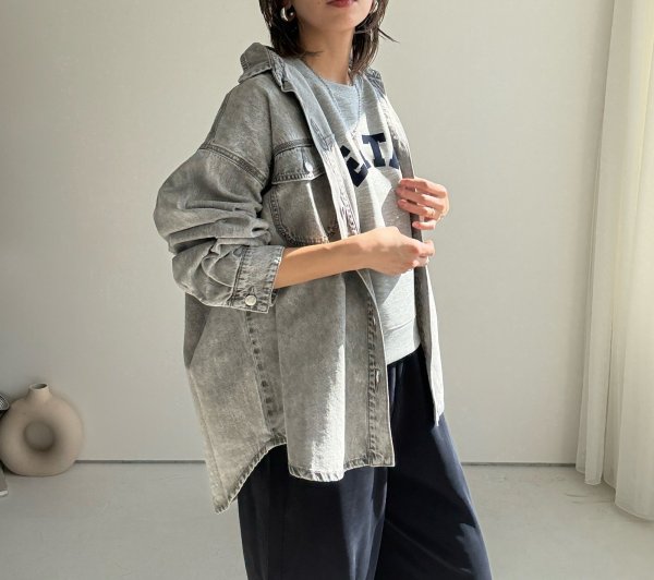 画像1: ●即完売！リクエストにお応えして！奇跡の再生産決定 !！●期間限定ご予約10倍ポイント●【3/11 LIVEアイテム】●デニムシャツライクジャケット（グレー）（予約/7月） (1)