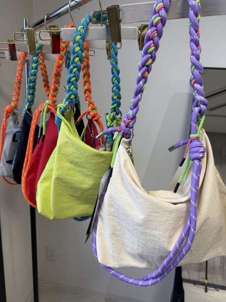 画像1: ●期間限定ご予約5倍ポイント●【3/25LIVEアイテム】ロープハンドルカラーバッグ（予約/5月） (1)