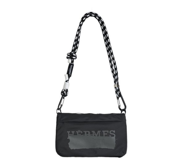 画像4: ●期間限定ご予約5倍ポイント●【3/25LIVEアイテム】パロディシリーズ●ショルダーポーチバッグ【H】TYPE（予約/5月） (4)