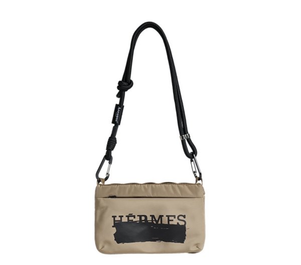 画像1: ●期間限定ご予約5倍ポイント●【3/25LIVEアイテム】パロディシリーズ●ショルダーポーチバッグ【H】TYPE（予約/5月） (1)