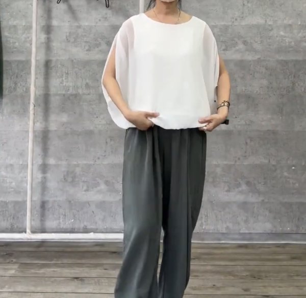 画像8: ●期間限定●生産枠に限りあり●【4/3LIVEアイテム】スリットスリーブシフォンプルオーバー（予約/5月） (8)