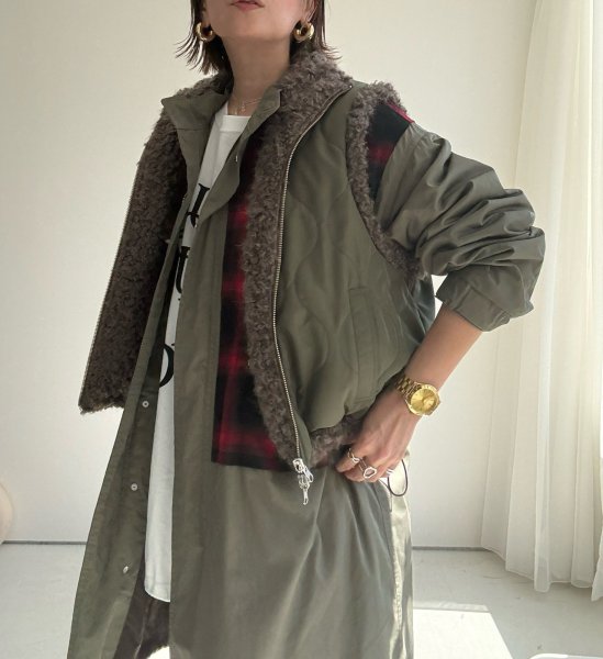 画像8: ●期間限定●ご予約10倍ポイント●【4/11LIVEアイテム】リバーシブルボアパデッドベスト（予約/9-10月） (8)