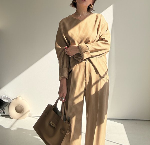 画像4: ●期間限定●ご予約10倍ポイント●【4/11LIVEアイテム】ピンストライプタックワイドパンツ（予約/8-9月） (4)