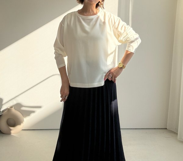 画像2: ●期間限定●ご予約10倍ポイント●【4/11LIVEアイテム】バックタックストレッチプルオーバー（予約/7-8月） (2)