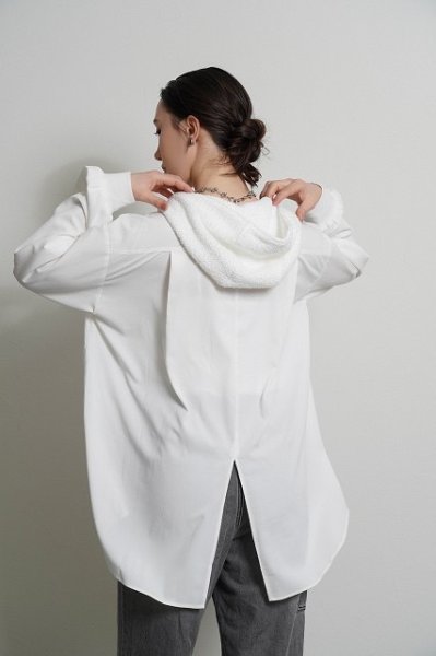 画像3: ●期間限定●ご予約10倍ポイント●【4/18LIVEアイテム】CYAN TOKYO ●パイルフーディスリットプルオーバー（予約/9-10月） (3)