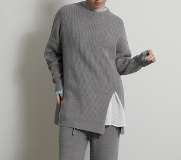 画像1: ●期間限定●ご予約10倍ポイント●【4/18LIVEアイテム】CYAN TOKYO ●アシメスリットレイヤーリブニット（予約/9-10月） (1)