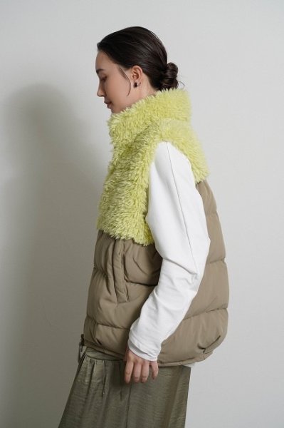 画像1: ●期間限定●ご予約10倍ポイント●【4/18LIVEアイテム】CYAN TOKYO ●シャギーボアコンビダウンベスト（予約/9-10月） (1)