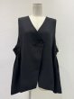 画像4: ●期間限定●ご予約10倍ポイント●【4/18LIVEアイテム】CYAN TOKYO ●アームプリーツジョーゼットベスト（予約/8-9月） (4)
