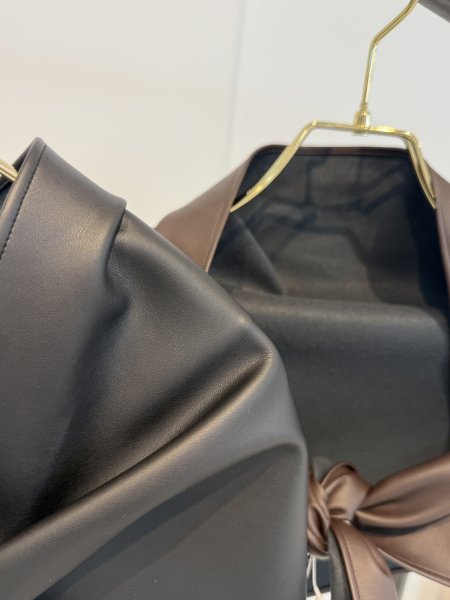 画像3: ●期間限定●ご予約10倍ポイント●【Margaux Vintage】●フェイクレザースカーフ（予約/7-8月） (3)